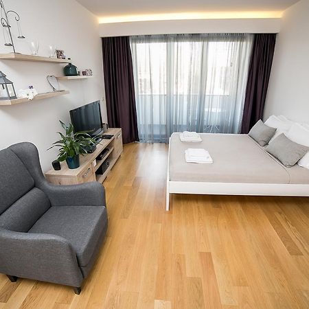 Ferienwohnung Studio Anja Belgrad Exterior foto